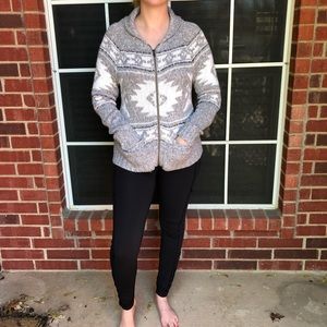 Sweater with zipper!